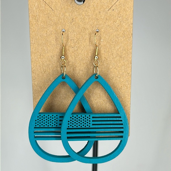 Jewelry - Lightweight Wooden Flag Design Drop Dangle Earrings